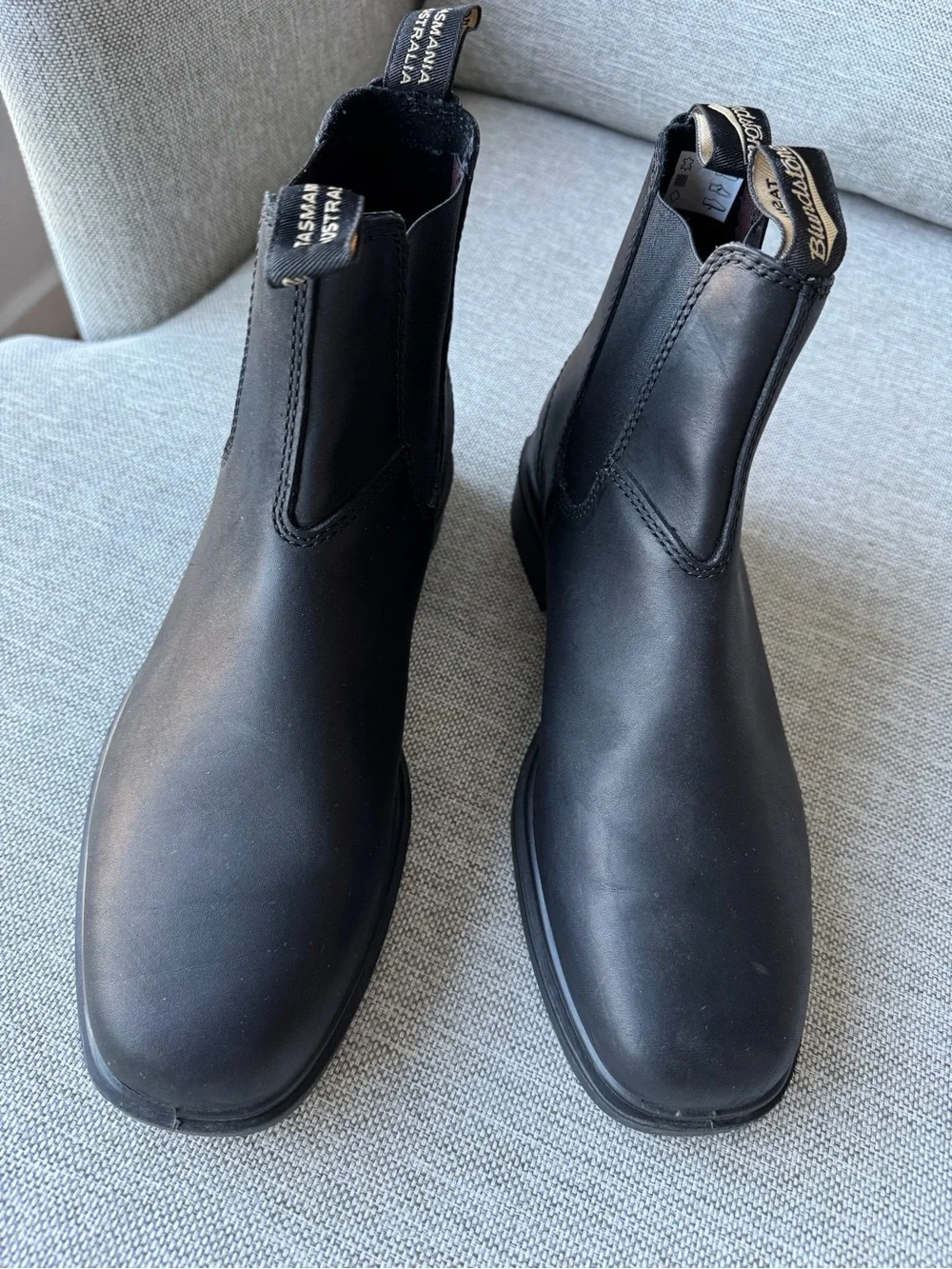 Blundstone Men's Black Leather Chelsea Boots - USA size 11.5